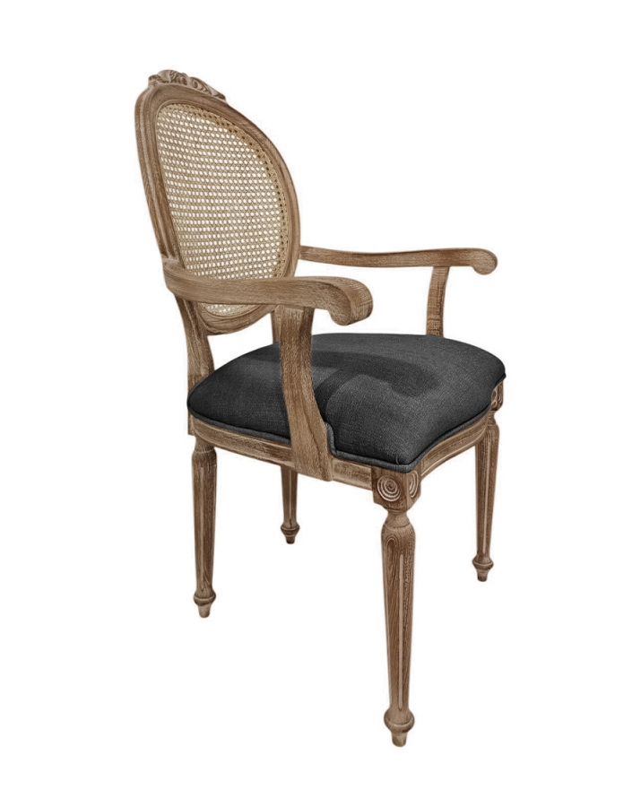Madalyon Wicker 